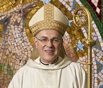 Obispo Donald Hanchon